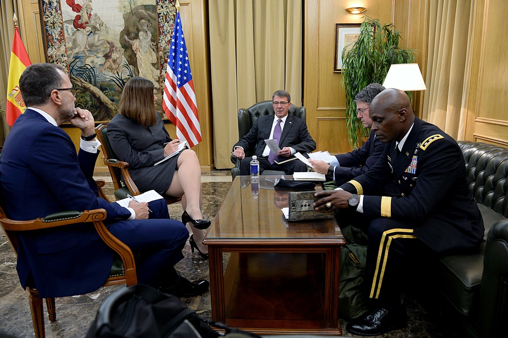Secretary of defense, his staff prep for speech at CESEDEN