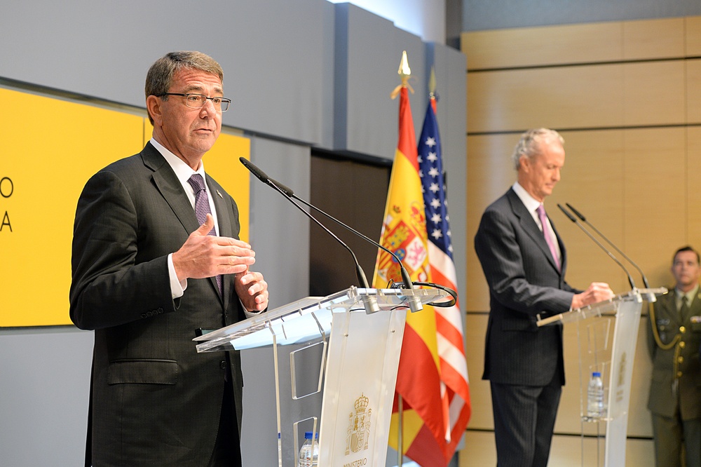 SD and Spain's MOD answer questions during a joint press conference