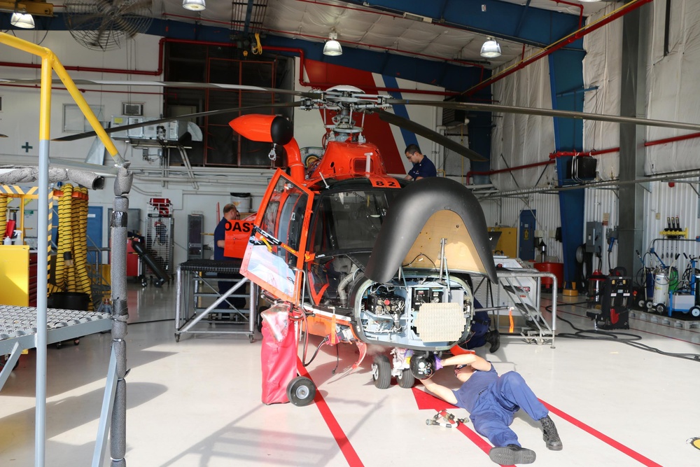 Week in the life: Coast Guard Air Station Detroit performs helicopter maintenance