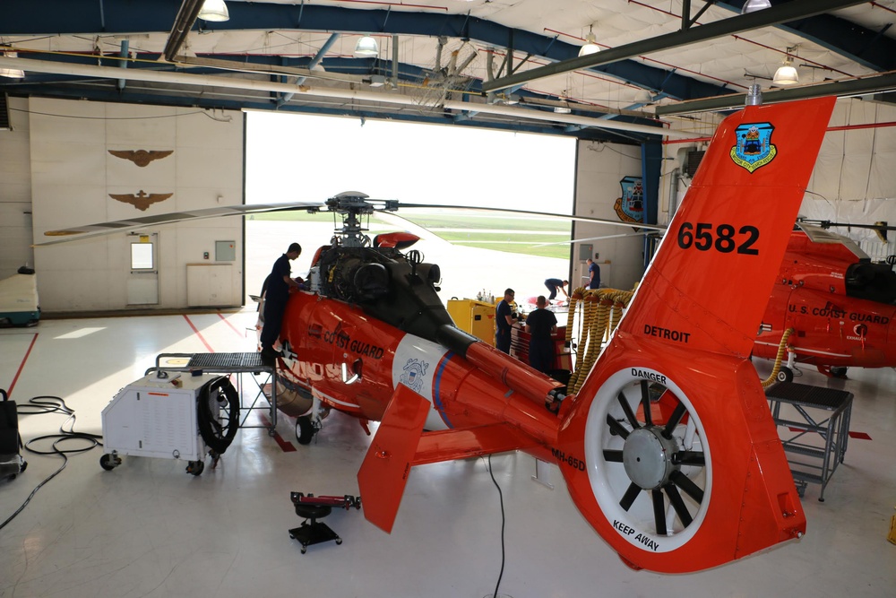 Week in the life: Coast Guard Air Station Detroit performs helicopter maintenance