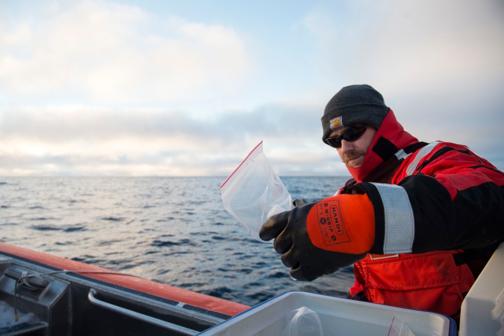 Coast Guard Cutter Healy supports Geotraces mission to the Arctic