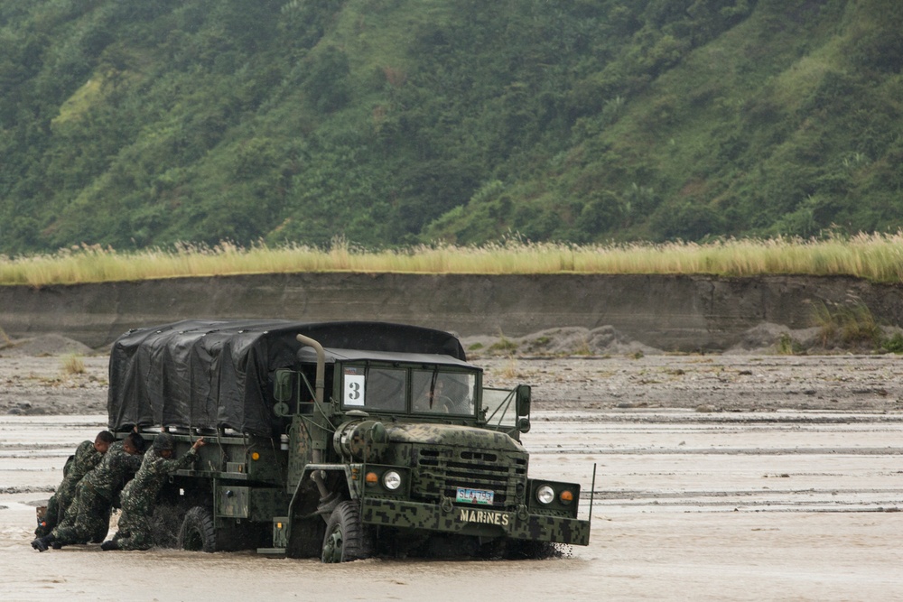 PHIBLEX 15 Artillery Live Fire