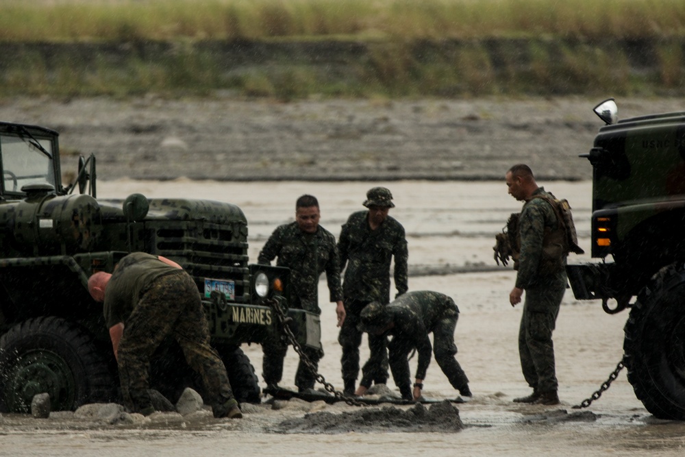 PHIBLEX 15 Artillery Live Fire