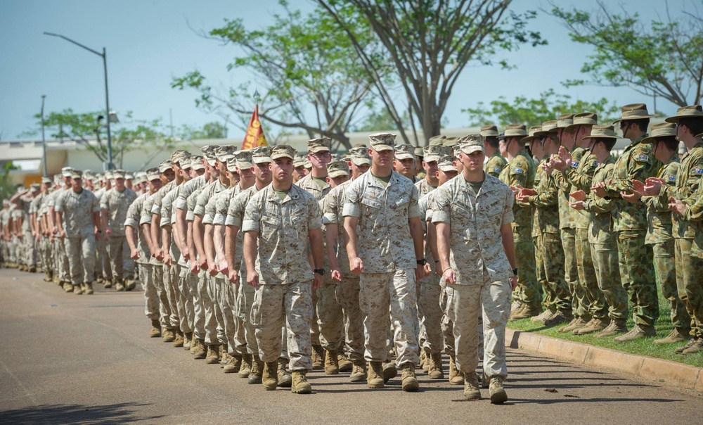 Fuld Kvadrant yderligere DVIDS - Images - Commanding general, 3rd Marine Division and commander, 1st  Brigade, Australian Army recognize Marine Rotational Force – Darwin [Image  7 of 12]