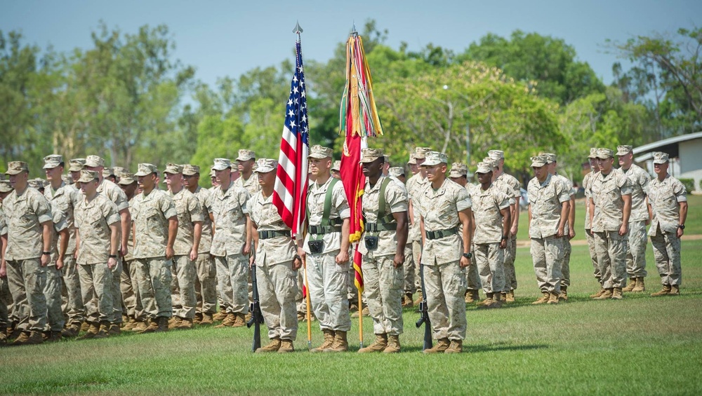 DVIDS Images - Commanding general, 3rd Marine Division and commander, 1st Brigade, Australian Army recognize Marine Rotational Force Darwin [Image 9 of 12]