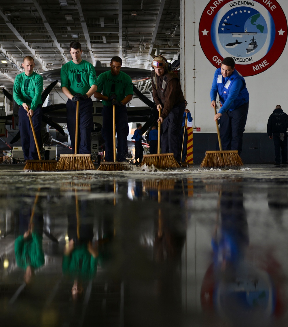 USS George Washington action