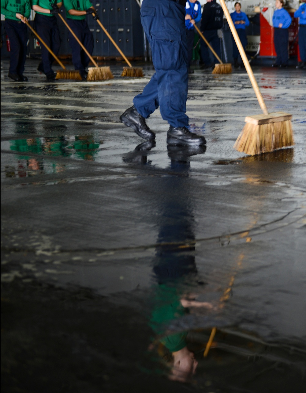 USS George Washington action