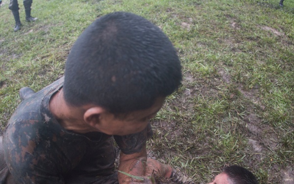 US Marines teach tactics to Guatemalan forces