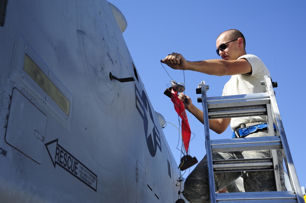 355 AMXS keeps A-10s flying during Green Flag-West