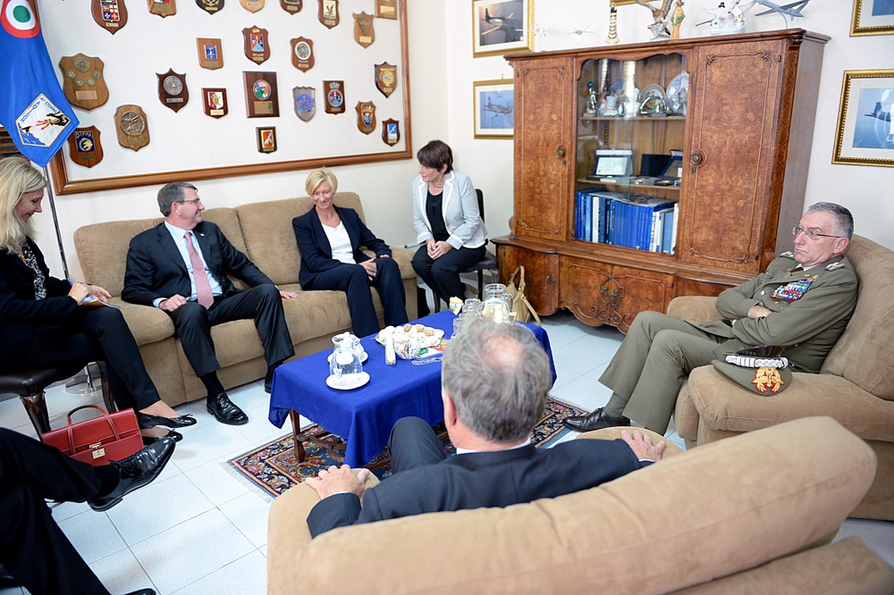 Secretary of defense and Italian Defense Minister Roberta Pinotti meet