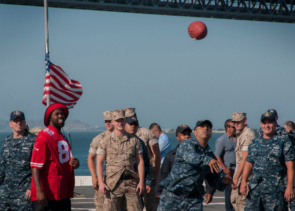 49ers visit USS Somerset