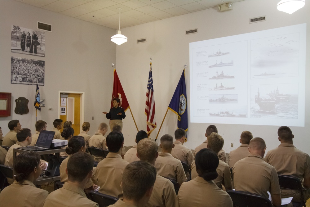 Chief of Naval Operations visits Chapel Hill