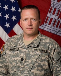 153rd Engineer Battalion changes command