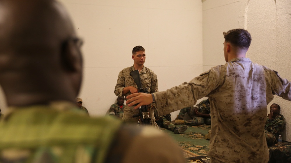 1/8 conducts realistic training in preparation for SPMAGTF-LCE Africa deployment