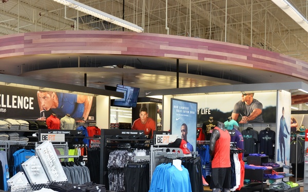 Army &amp; Air Force Exchange Service unveils Clear Creek Shopping Center at Fort Hood