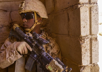 Knock, Knock: U.S. Marines train door-to-door