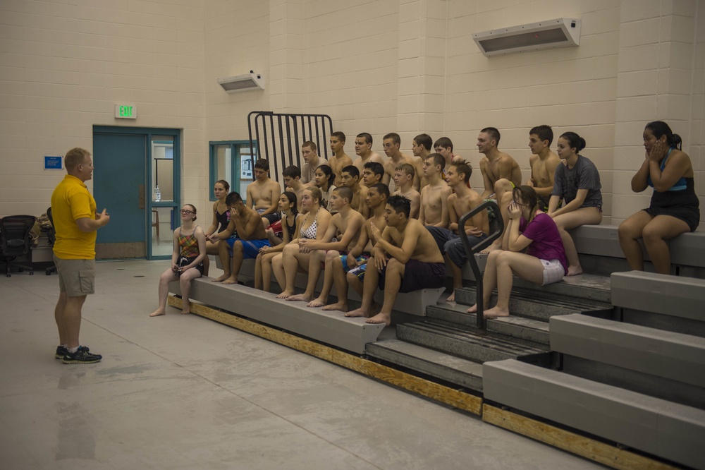 NASWI divers train OHHS NJROTC