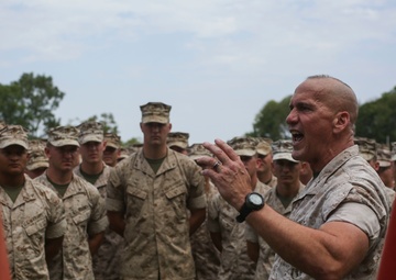 3rd Marine Division Commanding General and Sergeant Major motivate MRF-D Marines