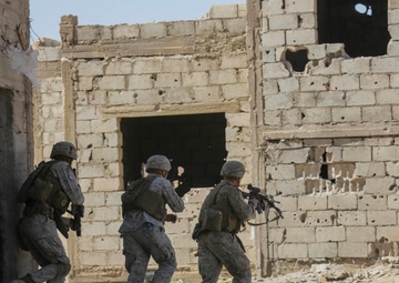 15th MEU Marines train in urban terrain