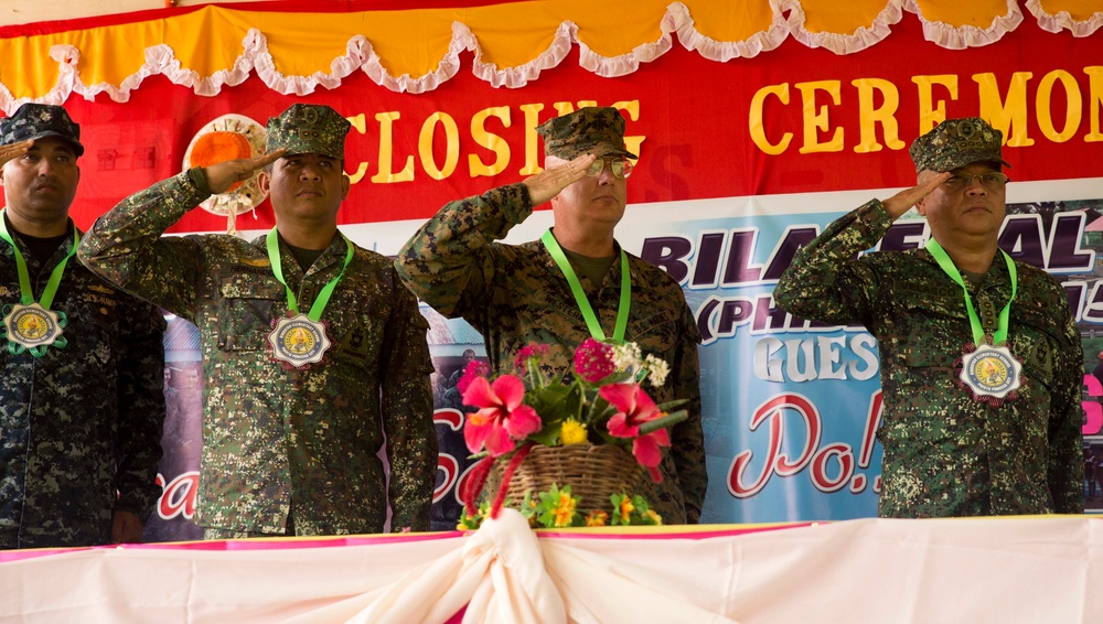 Elementary school hosts Marines at Ribbon cutting Ceremony during PHIBLEX 2015