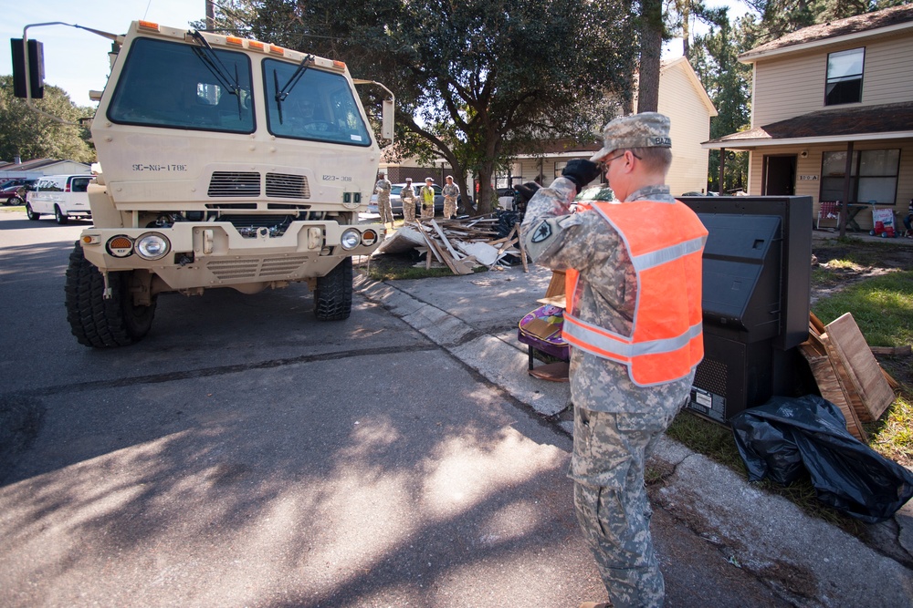 SC Guard helps residents remove debris