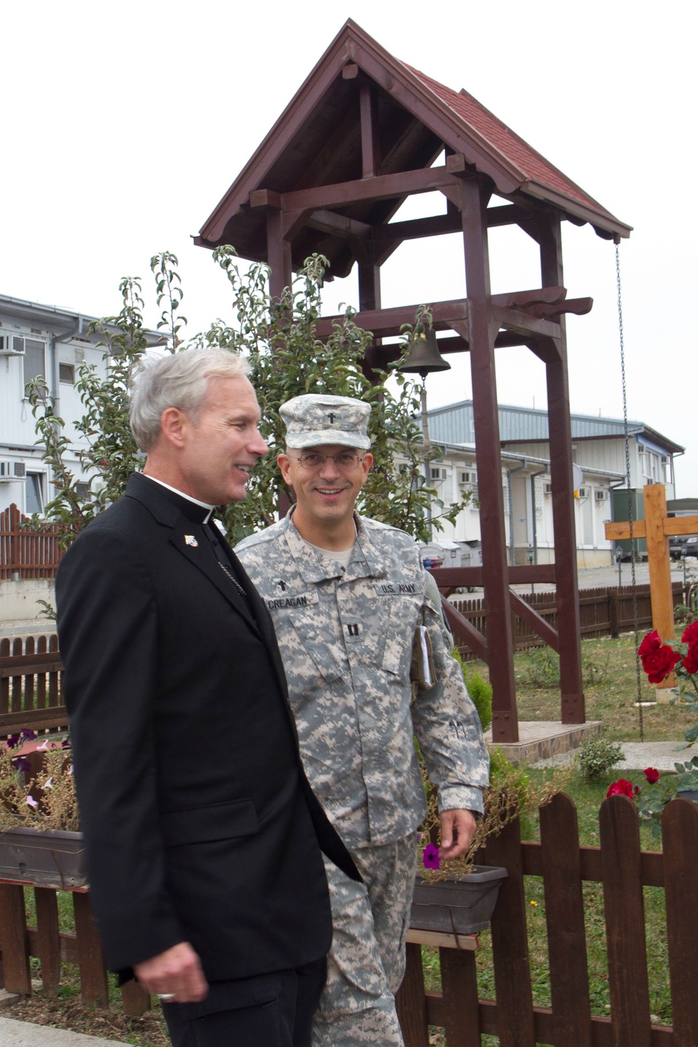 Catholic leader for US military services visits KFOR soldiers