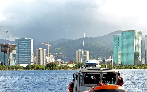 Coast Guard RDLP conducts ROV training off Oahu