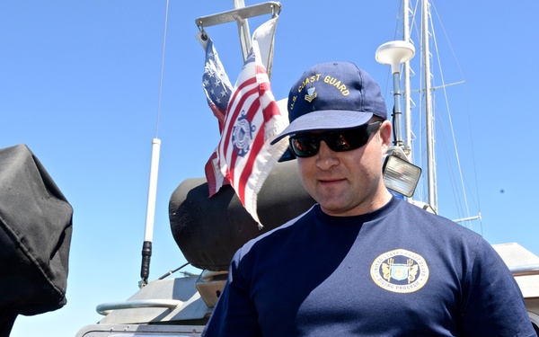 Coast Guard RDLP conducts ROV training off Oahu