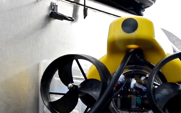 Coast Guard RDLP conducts ROV training off Oahu