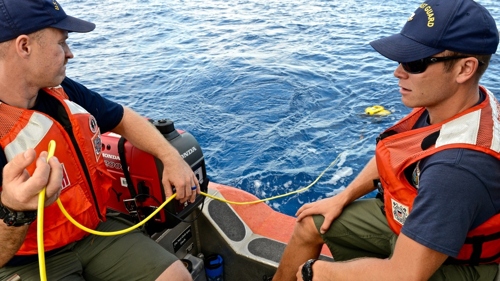 Coast Guard RDLP conducts ROV training off Oahu