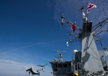 Marines land Osprey on a UK ship