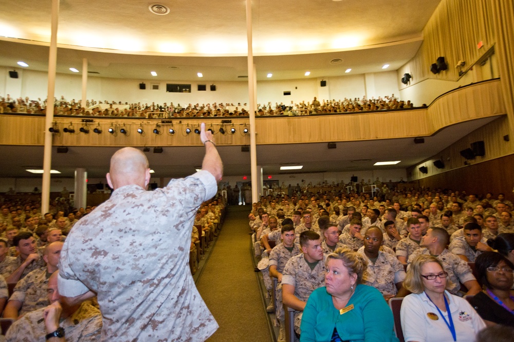 CMC Camp Lejeune and MCAS New River Visit