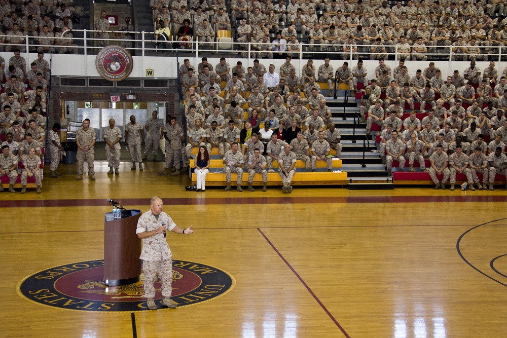 CMC Camp Lejeune and MCAS New River Visit