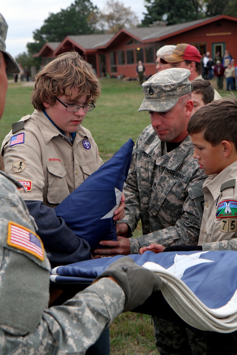 Soldiers help Boy Scouts find strength within