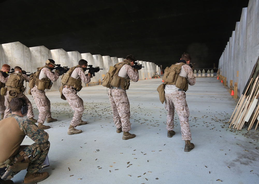 22nd MEU Commander visits Marines at Security Element Course