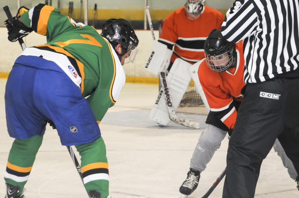 USS Lincoln Hockey Team plays game in Virginia Beach