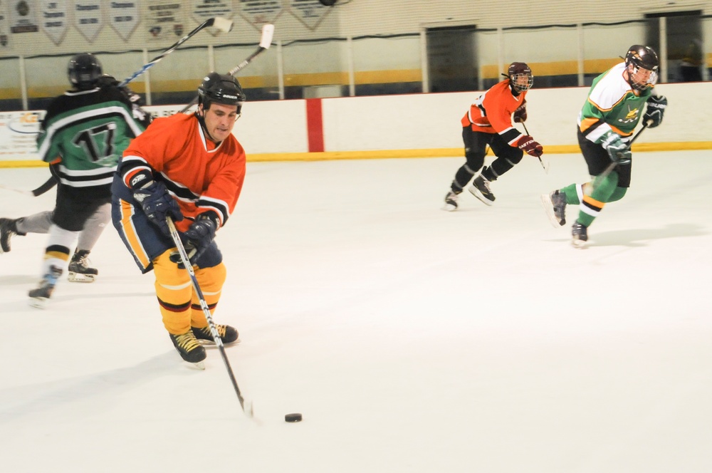 USS Lincoln Hockey Team plays game in Virginia Beach