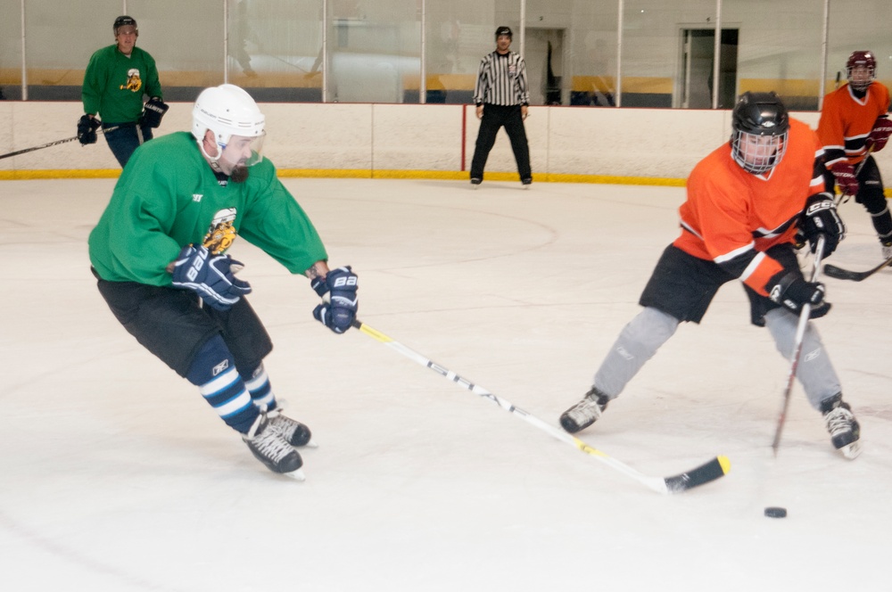 USS Lincoln Hockey Team plays game in Virginia Beach