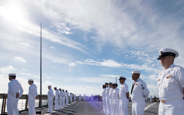 USS Oak Hill (LSD 51)