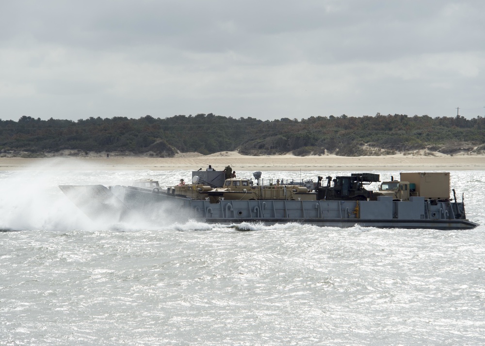 USS Oak Hill (LSD 51)