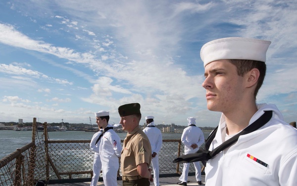 USS Oak Hill (LSD 51)