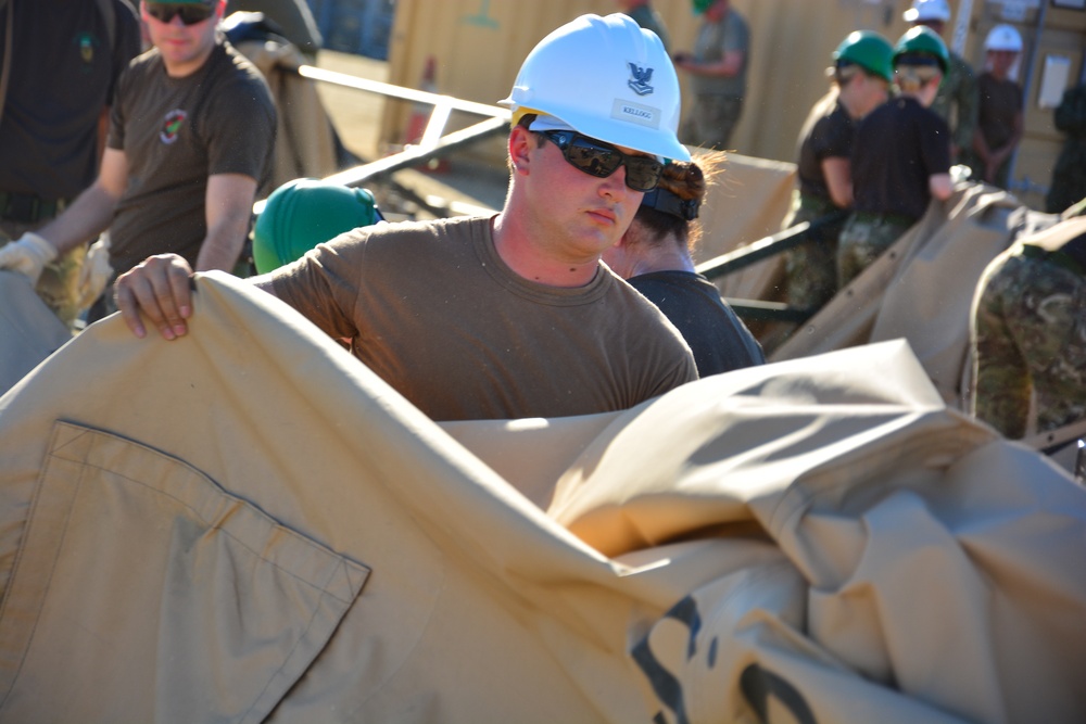 US Navy sailors train British Army soldiers in expeditionary medical training