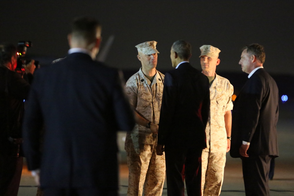 President Barack Obama touches down at MCAS Miramar