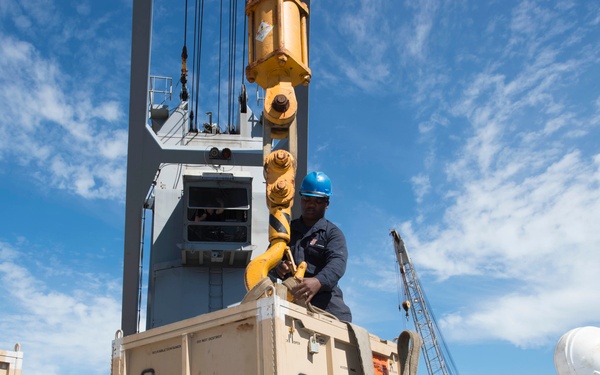 USS Oak Hill (LSD 51)