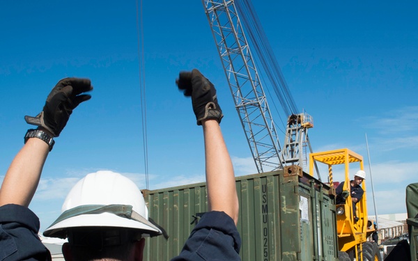 USS Oak Hill (LSD 51)