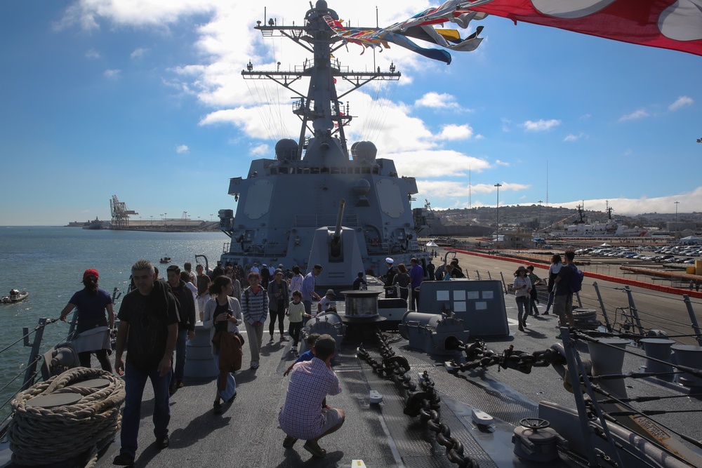 San Francisco Pier 80 hosts static ship display, band performances during Fleet Week 2015