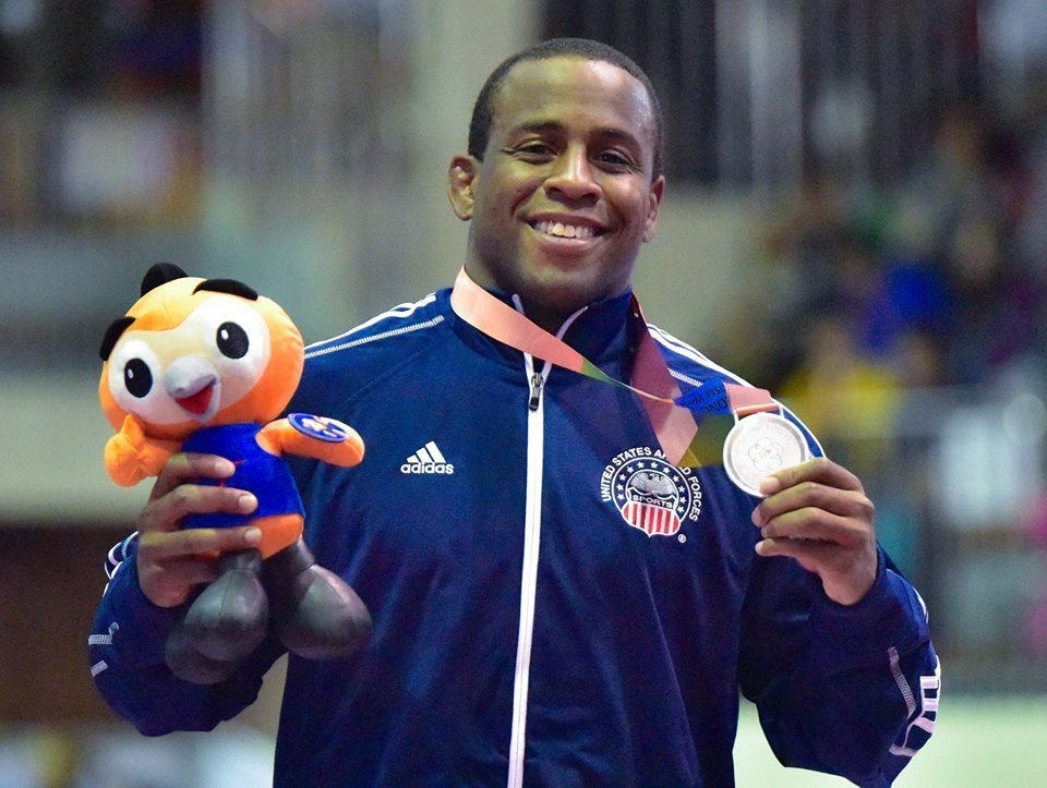 USA's Lester takes silver in wrestling