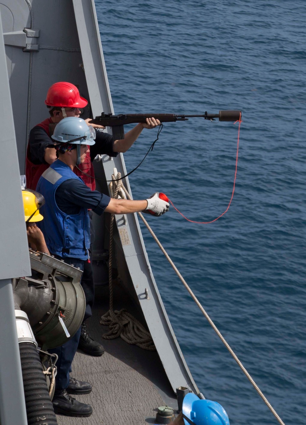 USS Arlington (LPD 24) refuels at sea