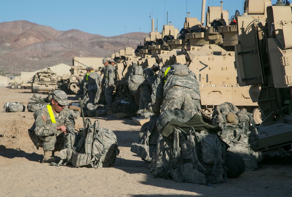 Soldiers pack up to fight the Donovians at Fort Irwin