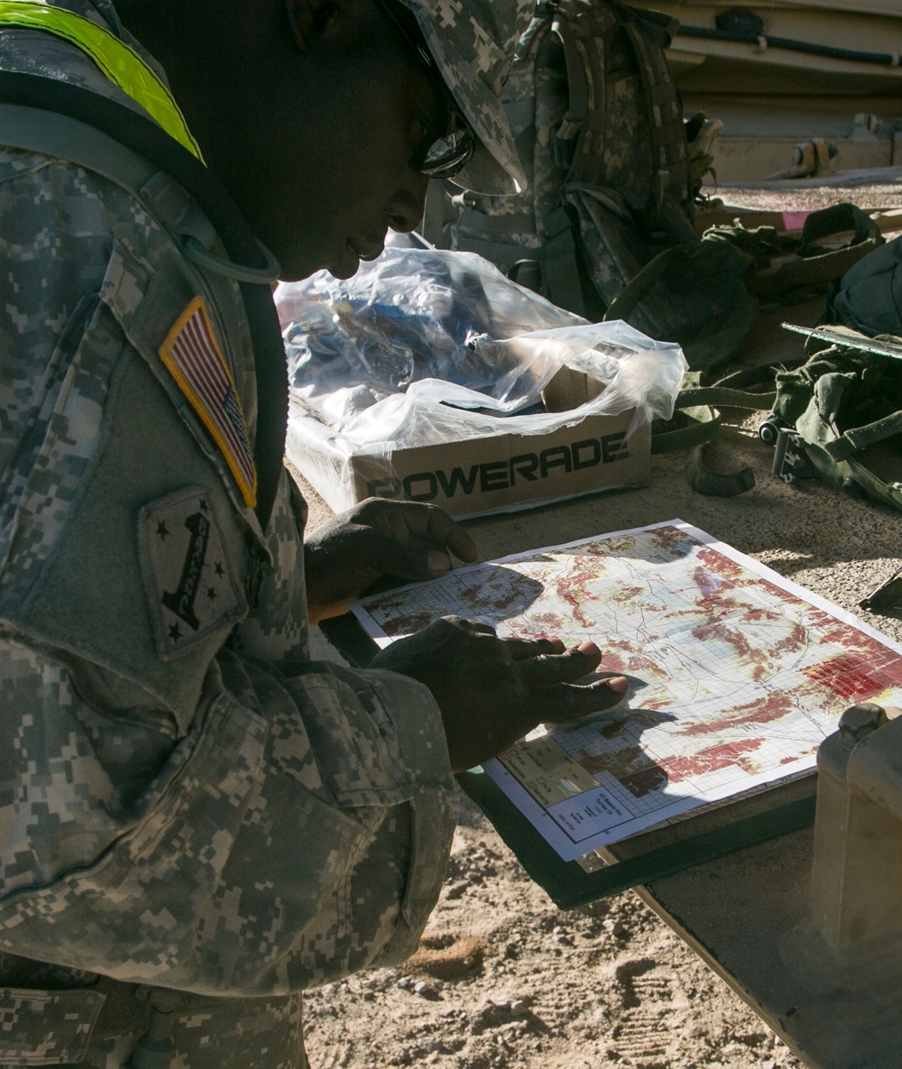 Soldiers pack up to fight the Donovians at Fort Irwin